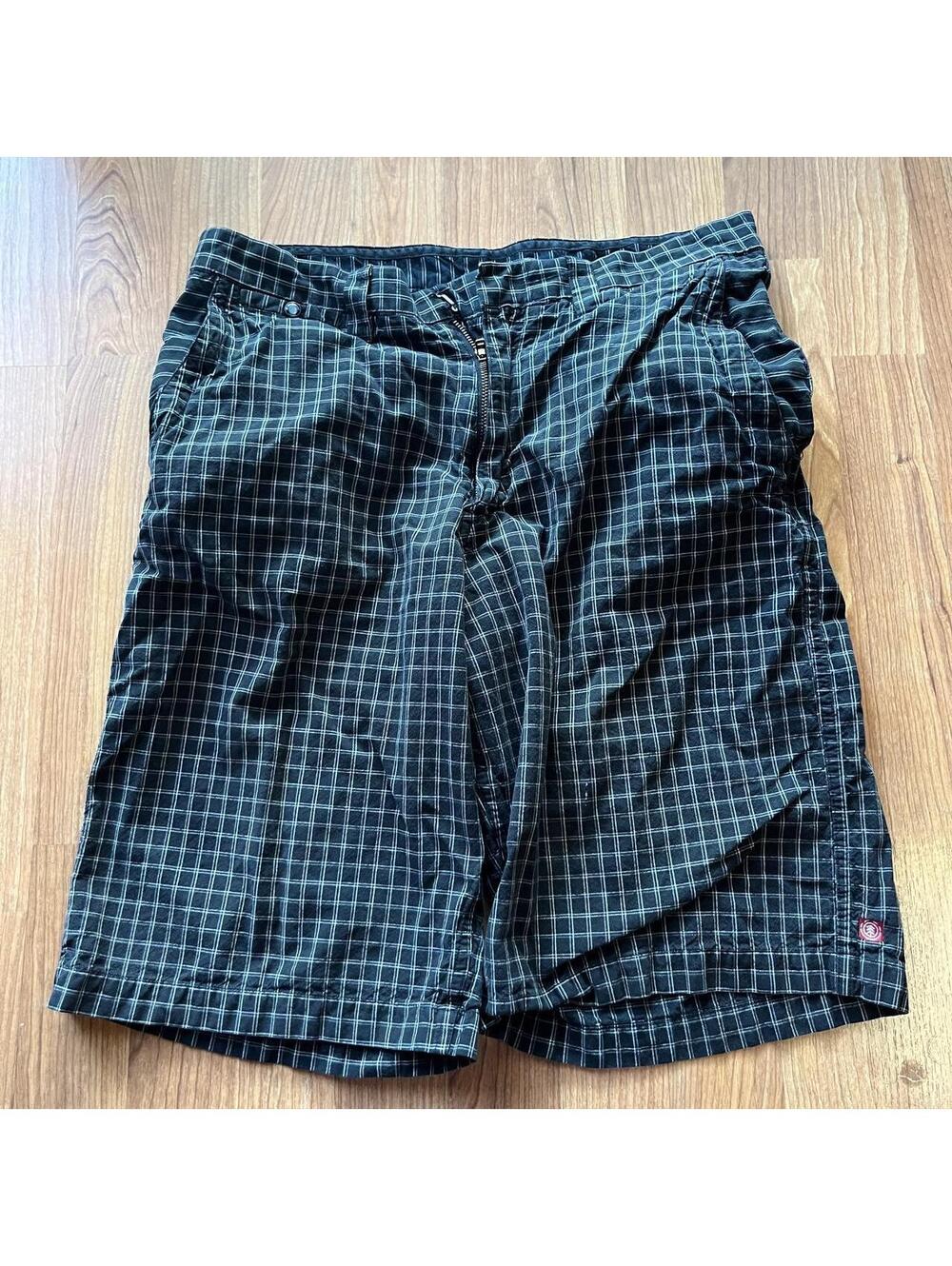 Vintage 90s Element skate shorts | size 42